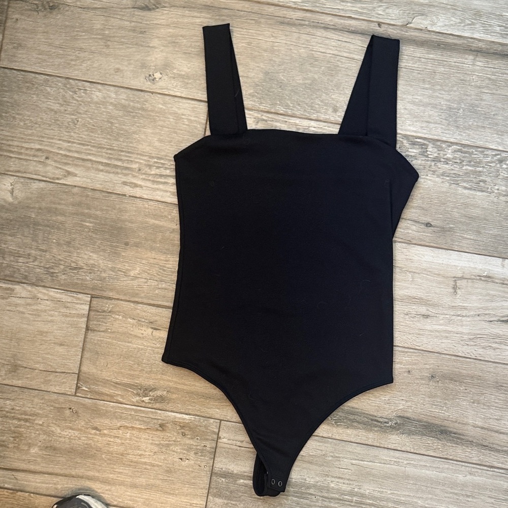 NWOT-Abercrombie & Fitch Black Square Neck Bodysuit with Wide Straps